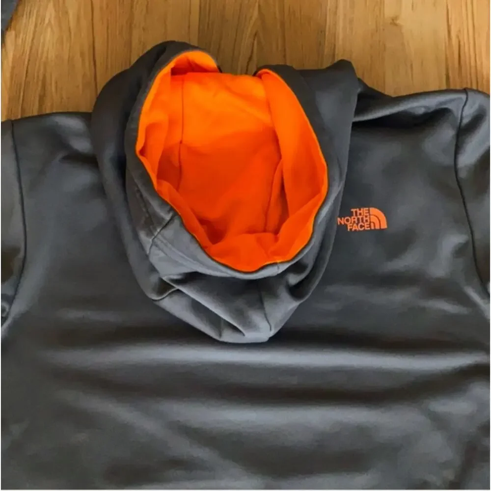 The North Face Men's Halfdome Hoodie Gray Orange